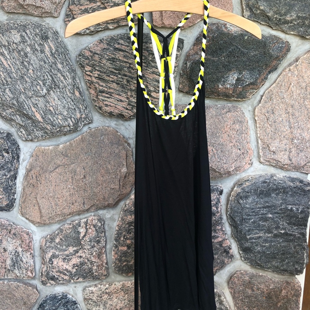 Bench tank top